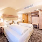 Otel Landgasthof Gentner 4*