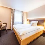 根特纳兰卡斯拓夫酒店 4* 纽伦堡