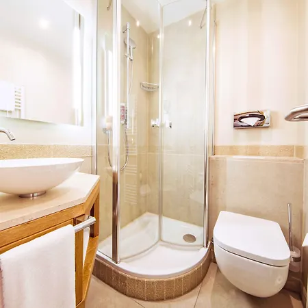 Landgasthof Gentner Szálloda 4*